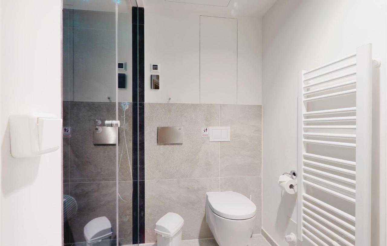 Amazing Apartment In Luebeck Travemuende With Sauna Buitenkant foto